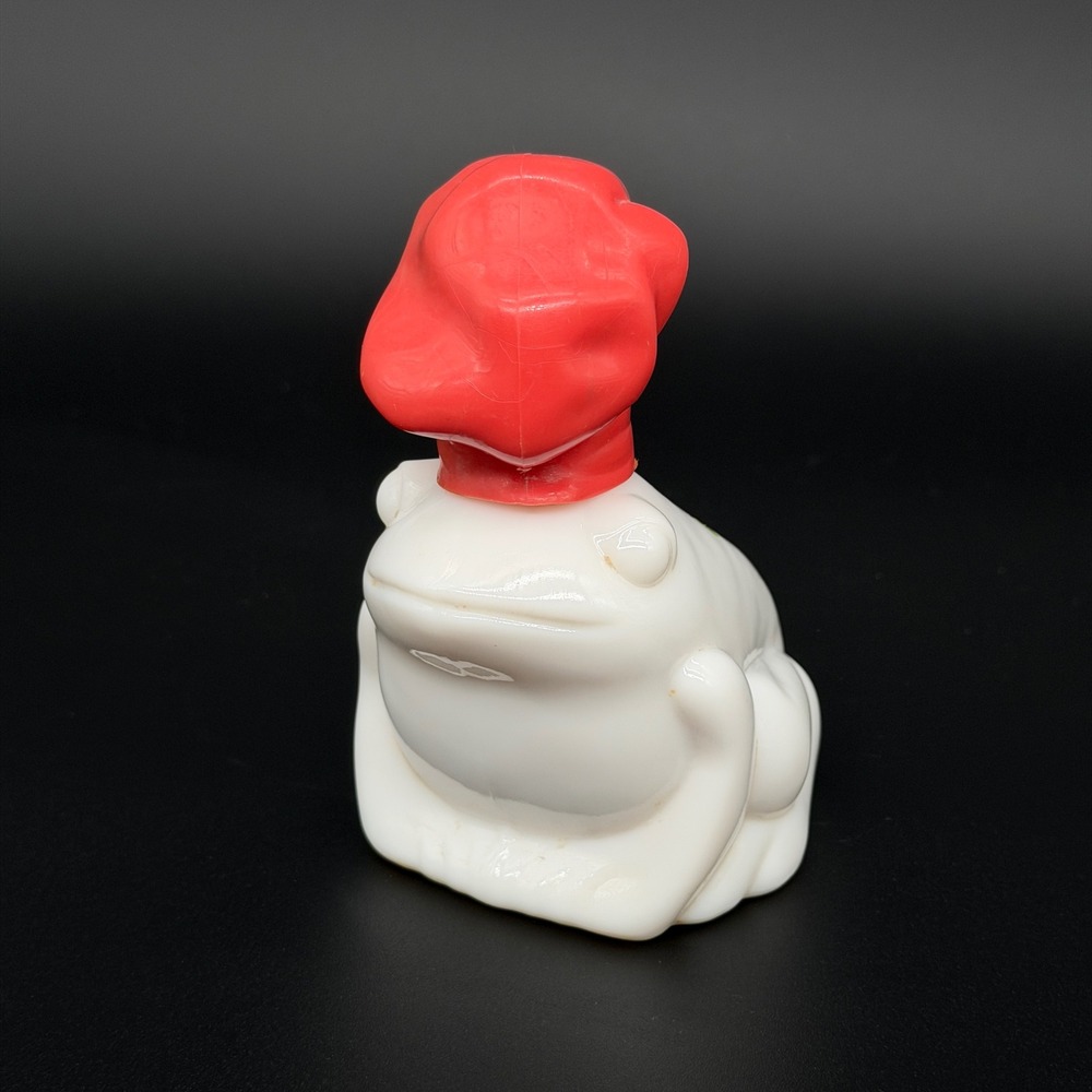 Vintage Avon Handy Frog Milk Glass Bottle Red Chef Hat Hand Lotion Decanter 8oz
